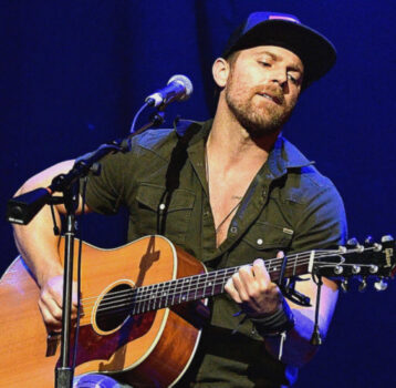 Hire Kip Moore. Booking Kip Moore information.