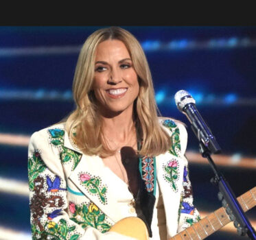 Hire Sheryl Crow. Booking Sheryl Crow information.