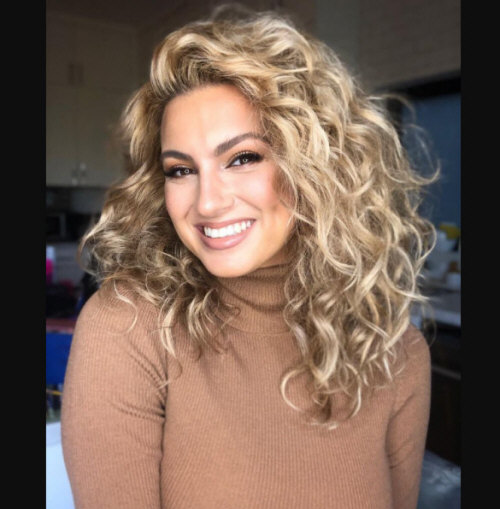 Hire TORI KELLY.  Save Time. Book Using Our #1 Services.