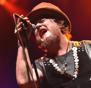 Hire Zucchero. Booking Zucchero information.