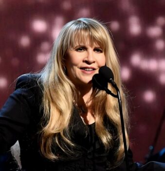 Hire Stevie Nicks. - booking Stevie Nicks information.