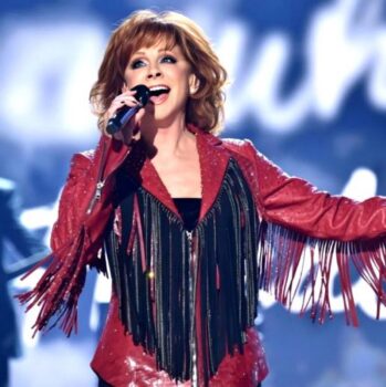 Hire Reba McEntire. Booking Reba McEntire information.