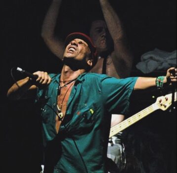 Hire Manu Chao. Booking Manu Chao information.