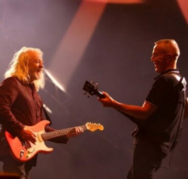 How to hire Tears For Fears - book Tears for Fears for an event!