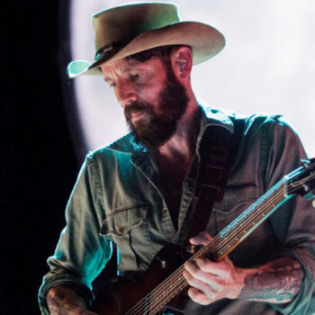 Hire Ray LaMontagne - booking Ray Lamontagne information.