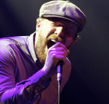 Hire Alex Clare. Booking Alex Clare information.