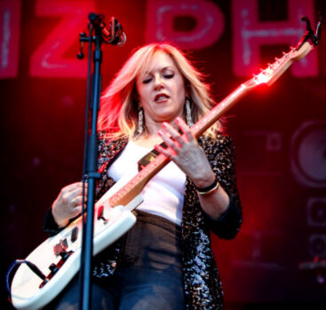 Hire Liz Phair. Booking Liz Phair information.