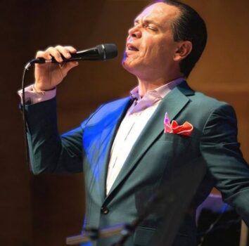 Hire Kurt Elling. Booking Kurt Elling information.
