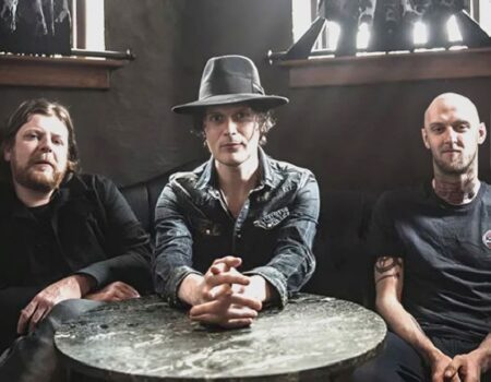 Hire The Fratellis. Booking The Fratellis information.