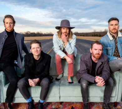 Hire Moon Taxi. Booking Moon Taxi information.