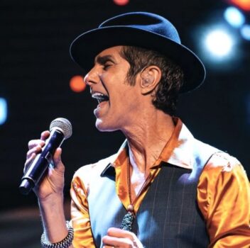 Hire Perry Farrell. Booking Perry Farrell information.