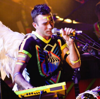 Hire Sufjan Stevens. Booking Sufjan Stevens information.