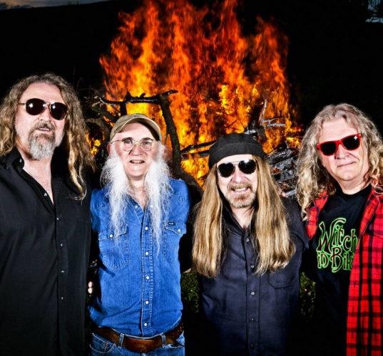 Hire The KENTUCKY HEADHUNTERS. Save Time. Book Using Our #1 Services.