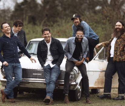 Hire Old Crow Medicine Show. Booking Old Crow Medicine Show information.