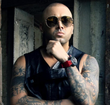 Hire Wisin - booking Wisin information.