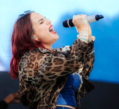 Hire JoJo - booking JoJo information.