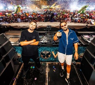 Hire Dimitri Vegas & Like Mike. Booking Dimitri Vegas & Like Mike information.