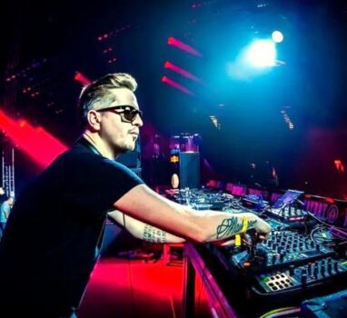 Hire Eric Prydz. Booking Eric Prydz information.