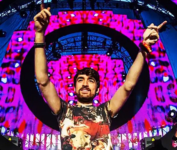 Booking OLIVER HELDENS. Save Time. Book Using Our #1 Services.