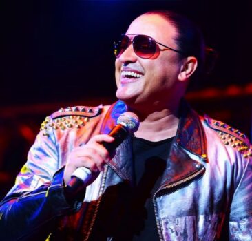 Hire Elvis Crespo. Booking Elvis Crespo information.