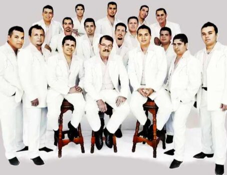 Hire La Arrolladora. Booking La Arrolladora information.