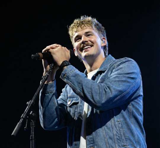 #1. Booking FORREST FRANK! Get Answers & Fast Service.