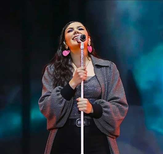 #1. Booking YURIDIA! Get Answers & Fast Service.