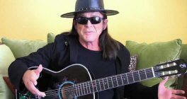 Hire Esteban - Booking Information